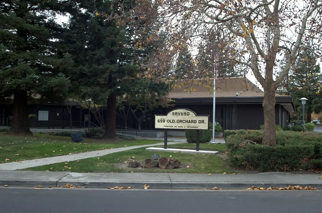 An exterior view of the SRVUSD building. The District will pay $7 million to resolve a sexual abuse lawsuit against one of its former teachers.
