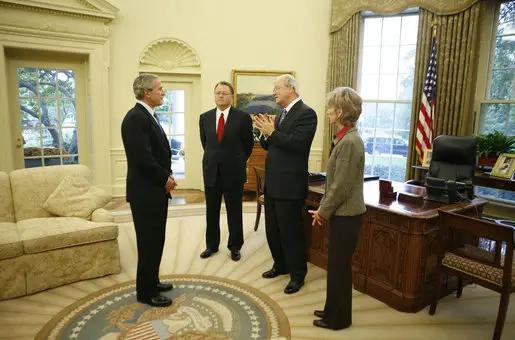 President George W. Bush meets with Dr. Morris Chapman in White House.