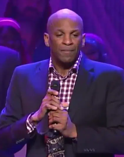 donnie-mcclurkin-sexual-abuse-lawsuit Gospel singer and pastor Donnie McClurkin performing onstage, shown in coverage of a civil sexual abuse lawsuit filed under New York City’s Gender-Motivated Violence Protection Law.